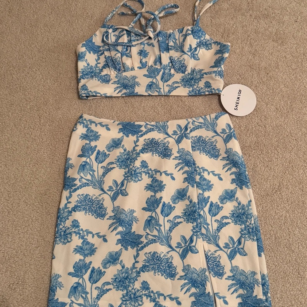 Shein Blue and White Floral Two-Piece Set